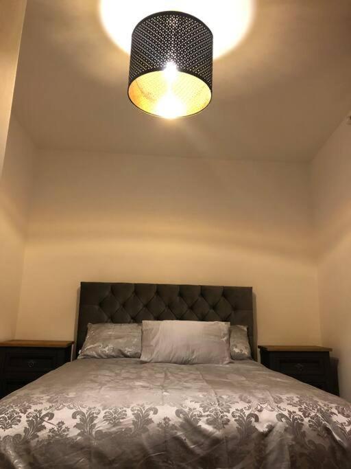 The Villas, Newly Refurbished Modern Home - Free Parking, Prime, Netflix باكنغهام المظهر الخارجي الصورة